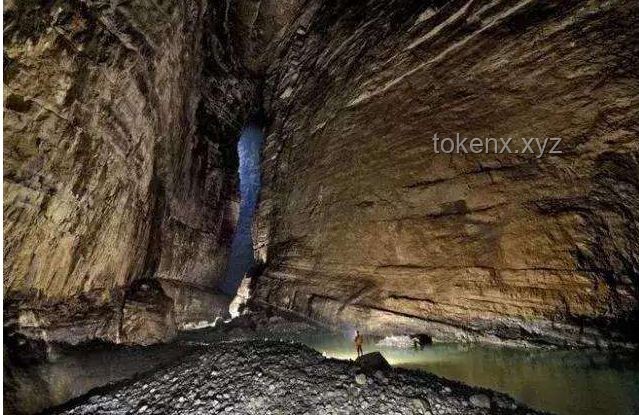 为追巨型鲶鱼探险者被困洞穴深处，救援难度致认定溺亡放弃救援案例分析